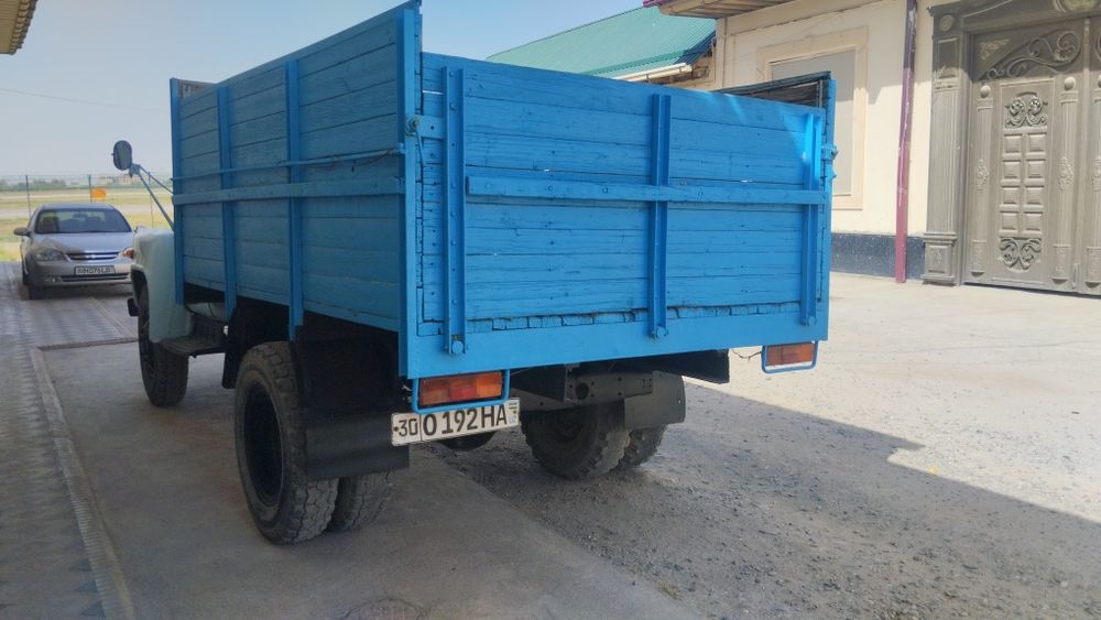 Gaz 52 sotiladi srochno