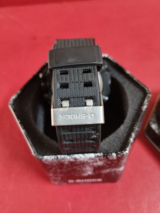 Часовник Casio G-SHOCK