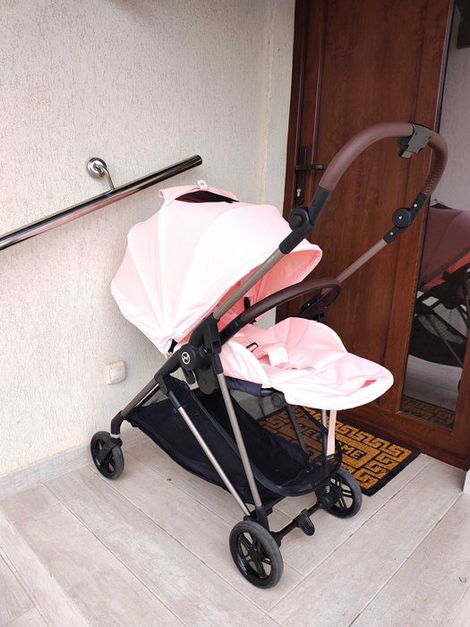 Carucior sport, roz, impecabil