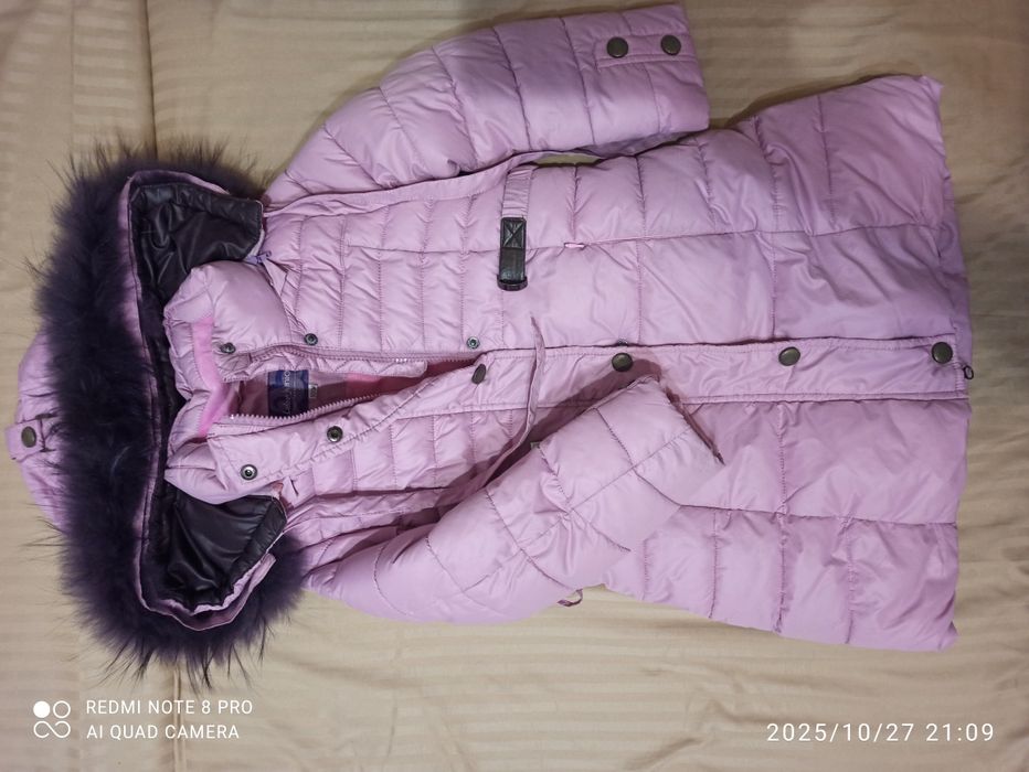 Продам Пальто зимнее на девочку 110