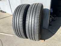 2 бр. гуми за бус 215/70/15C Michelin DOT 3519 7 mm