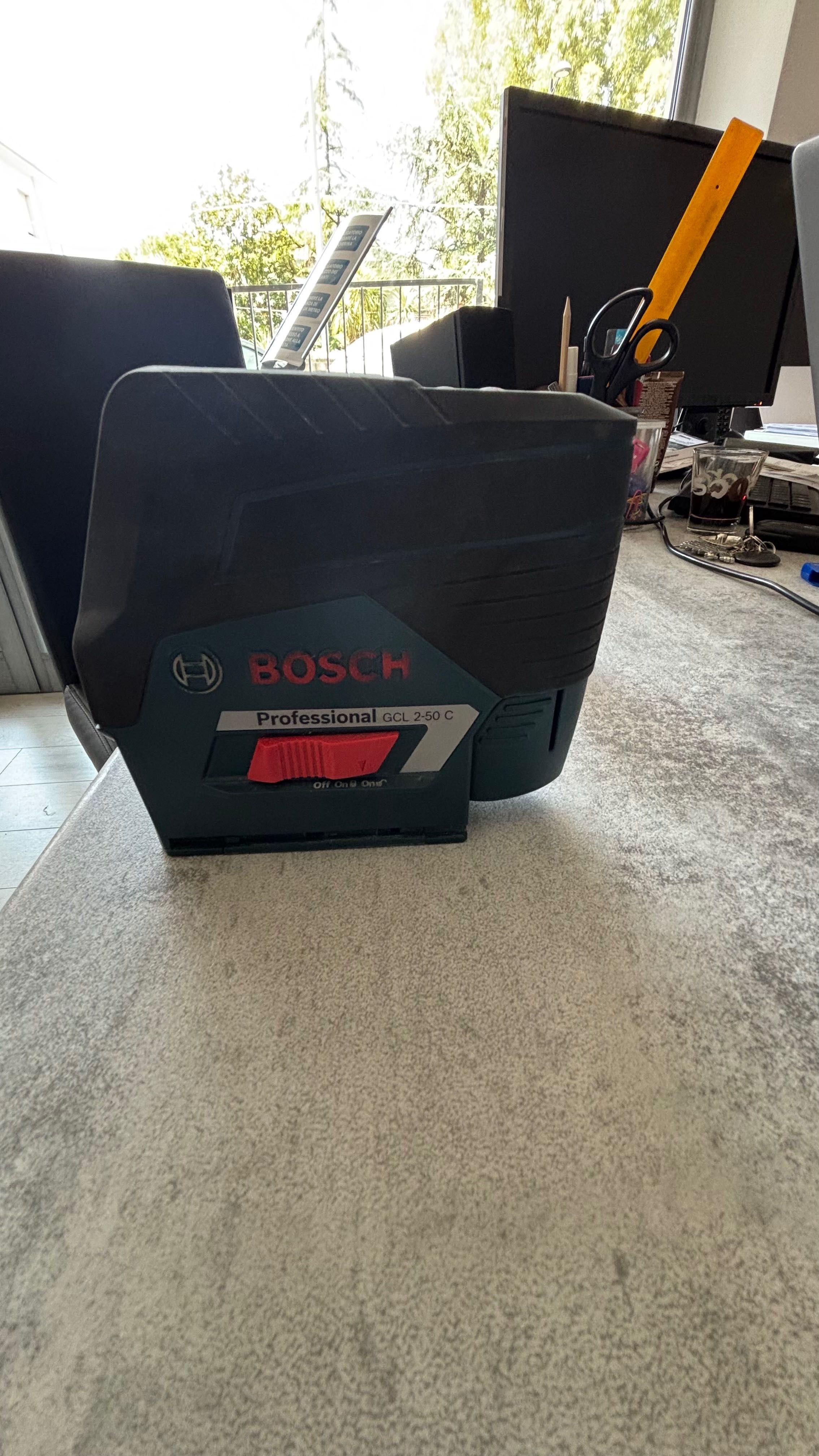 Линеен лазер BOSCH GCL 2-50 C
