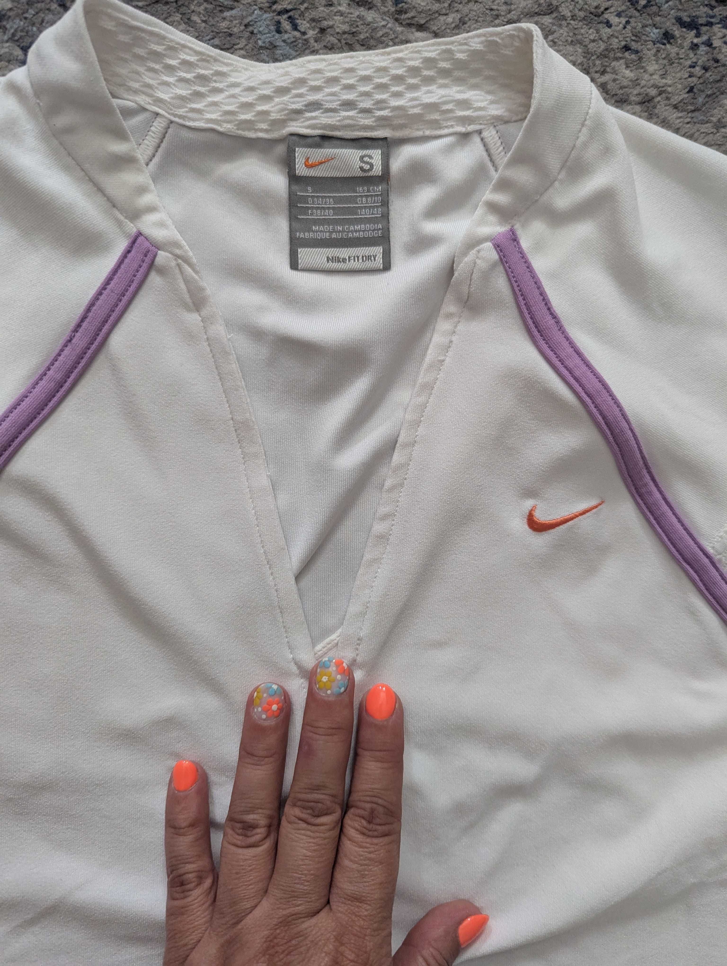 Оригинална дамска блузка на Nike,S