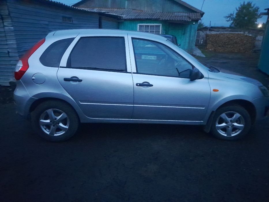 Продам машину лада калина 2 хетчбек