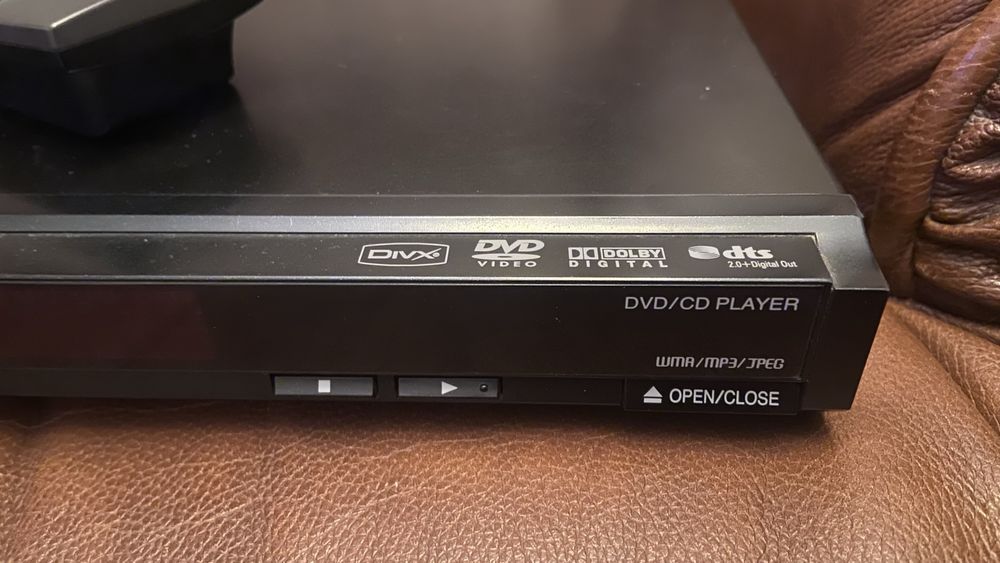 Panasonic DVD-S33