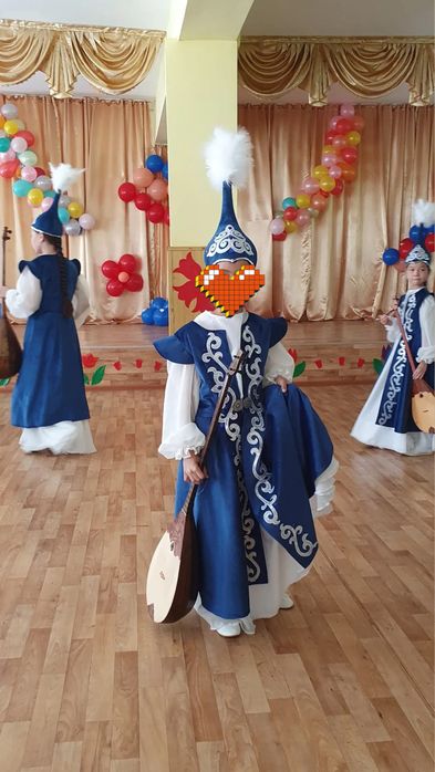 Казахско национальное платье 8-9 лет
