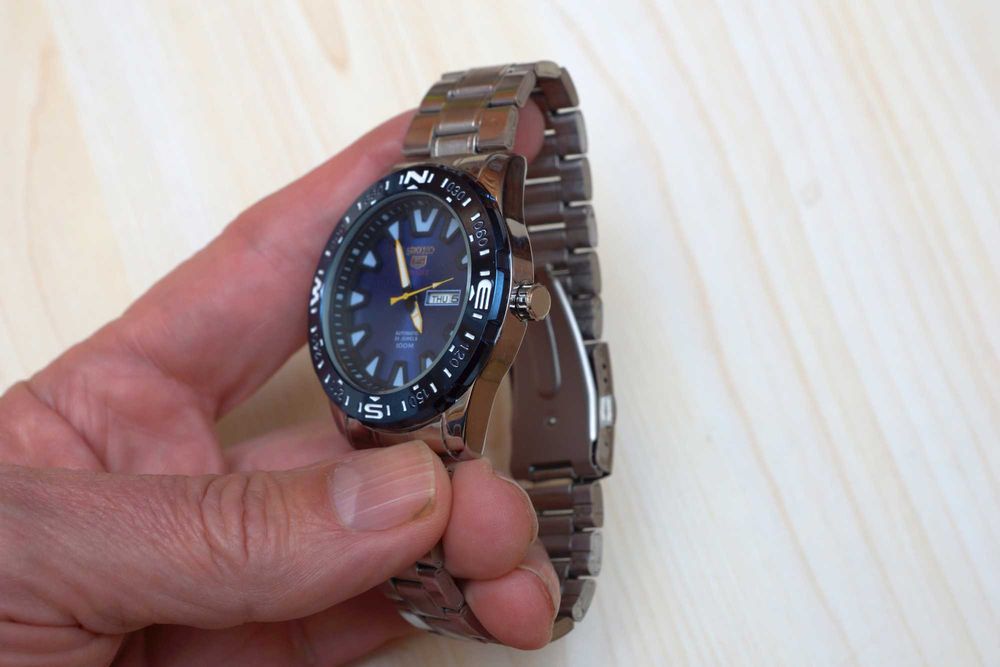 часовник SEIKO Sport-нов
