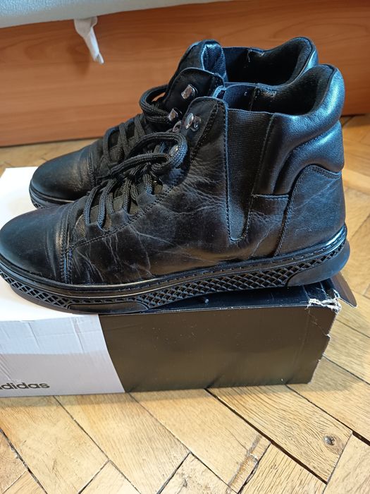 Мъжки боти от естествена кожа (набук)