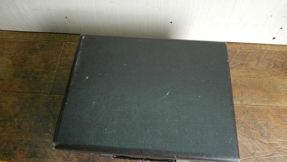 Футляр-чемоданчик от патефона серо-синего цвета