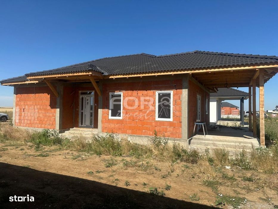 Casa 4 camere cu 500 mp teren de vanzare in Santandrei