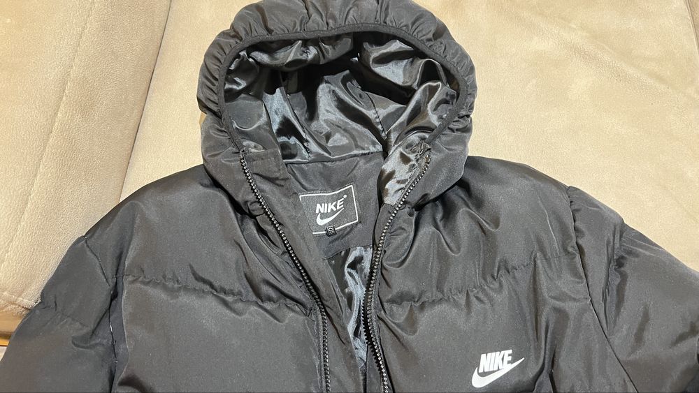 Мъжко яке Nike S размер