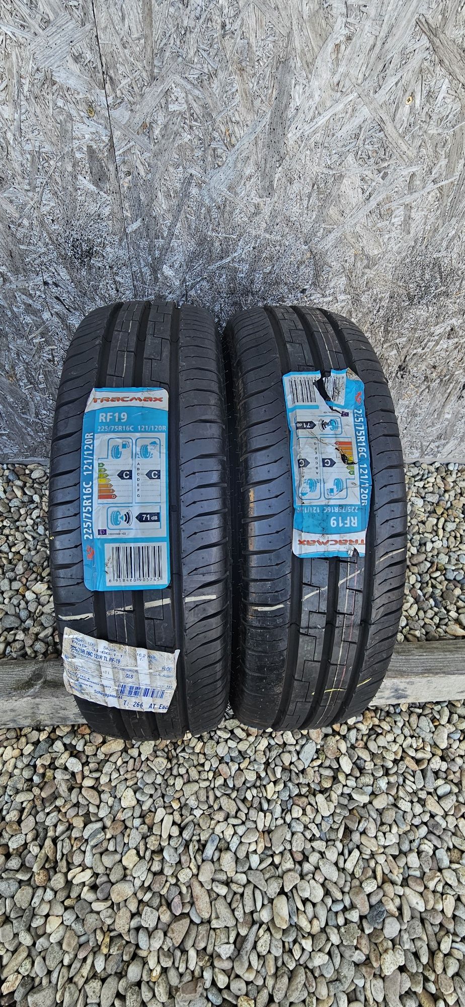 Anvelope Tracmax X Privilo RF19 225/75 R16C 121/120R