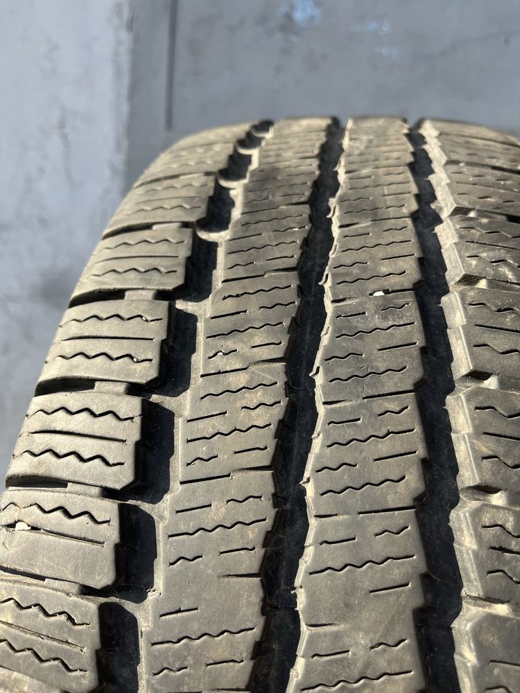 2 бр. зимни гуми за бус 215/70/15C GT Radial DOT 1419 5,5-6 mm