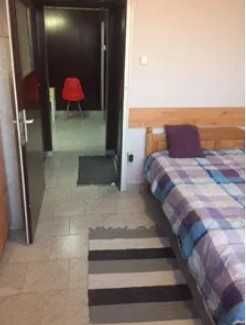 Дава се под наем Тристаен апартамент в Пловдив, Христо Смирненски - 90 кв.м за 300.9 € - Снимка #2