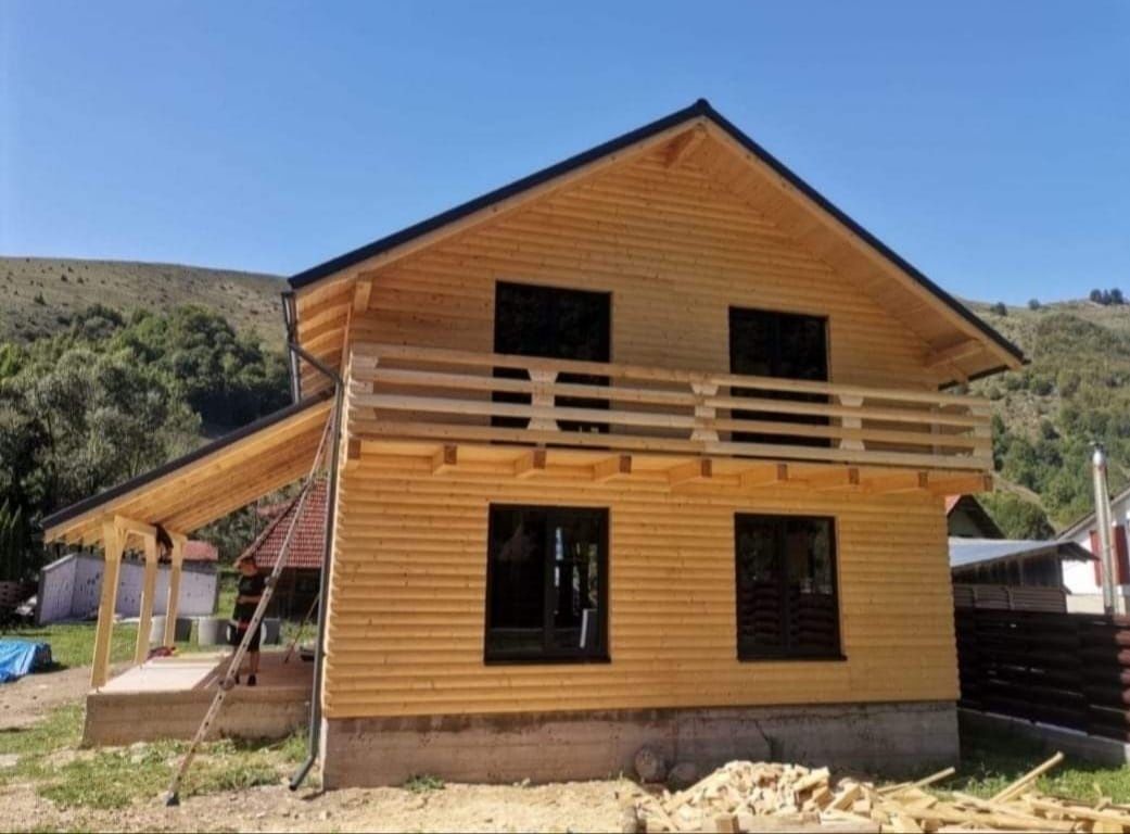 Vând foisor terase pergole case cabane din lemn