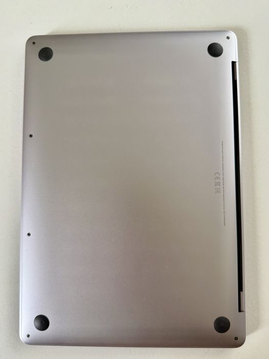 Vand Macbook Pro M1 13.3 inchi 16GB RAM 1 TB HDD