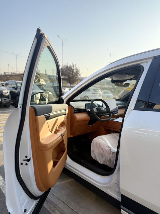 Dongfeng EP 008 Ultra (gybrid) 2026 restyling