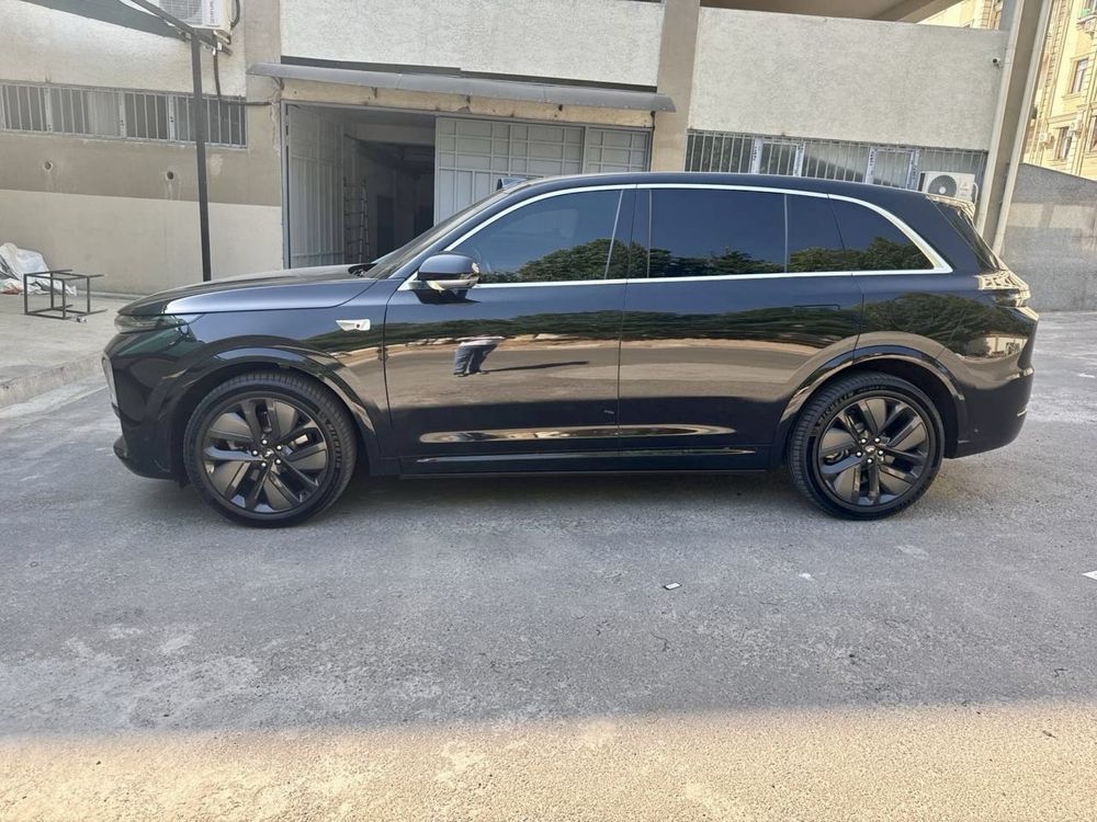 Li Lixiang L7 Ultra