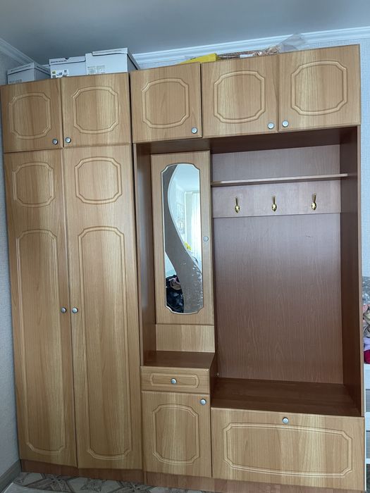 Продам Шкаф для прихожей Шкаф