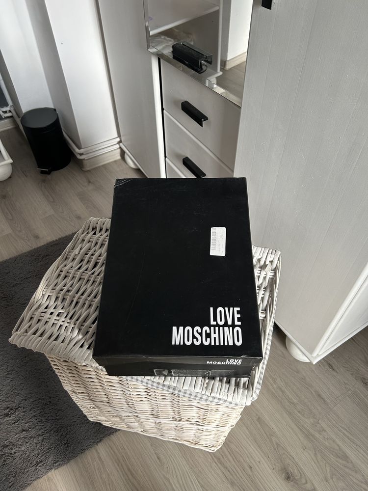 Sneackers Love Moschino