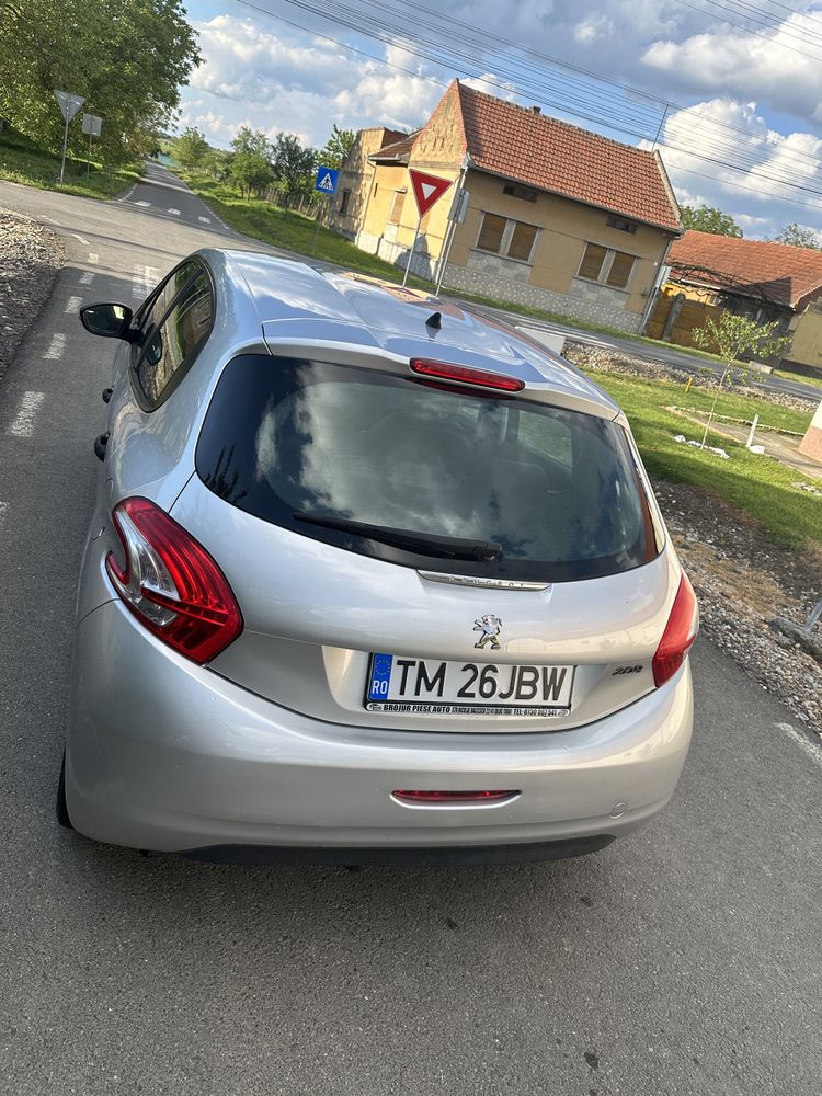 Okazie vand Peugeot 208 an 2013 recent inmatriculat