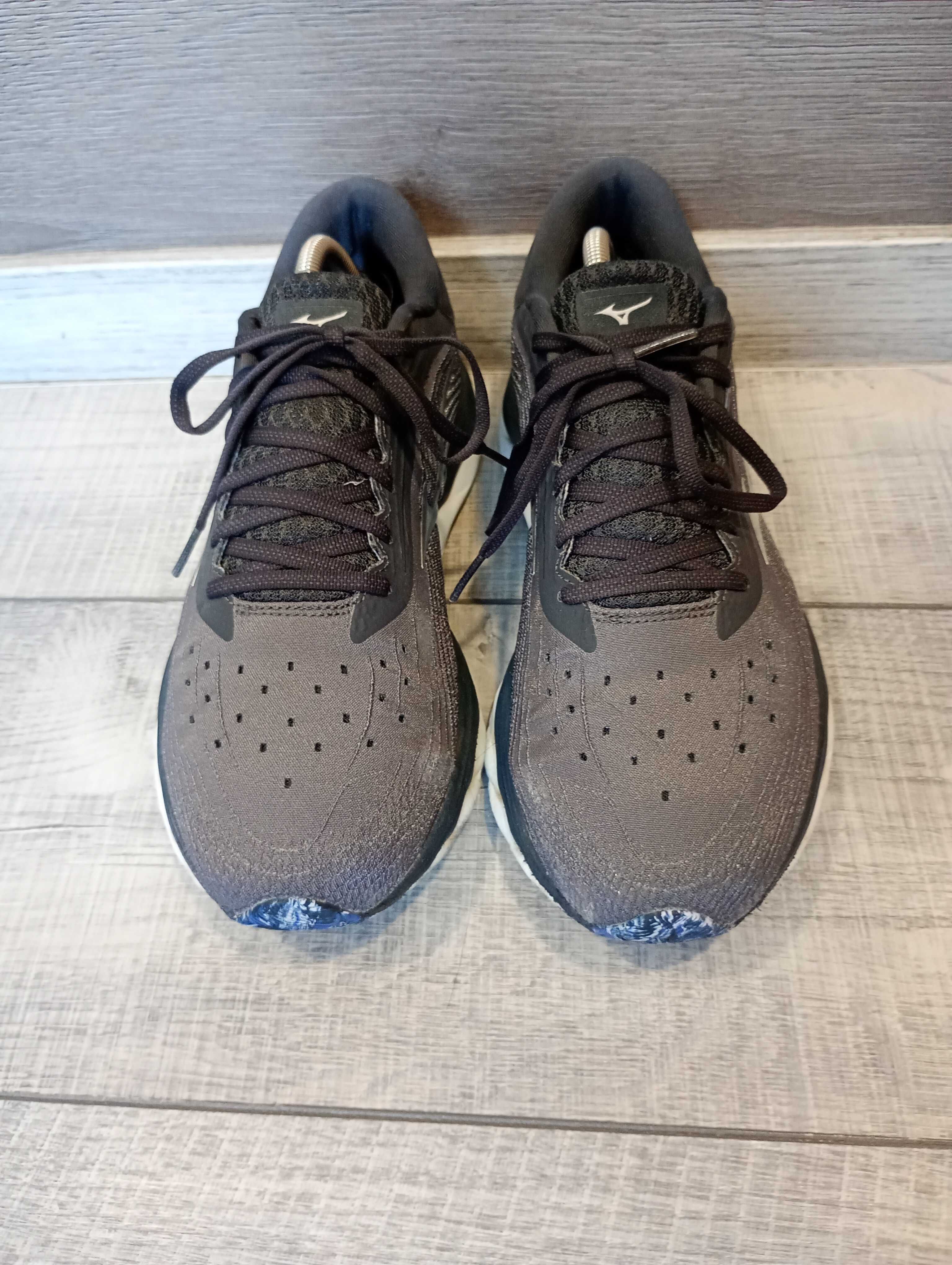 Mizuno wave sky 5 мъжки маратонки за бягане номер 42,5 стелка 27, 5 см