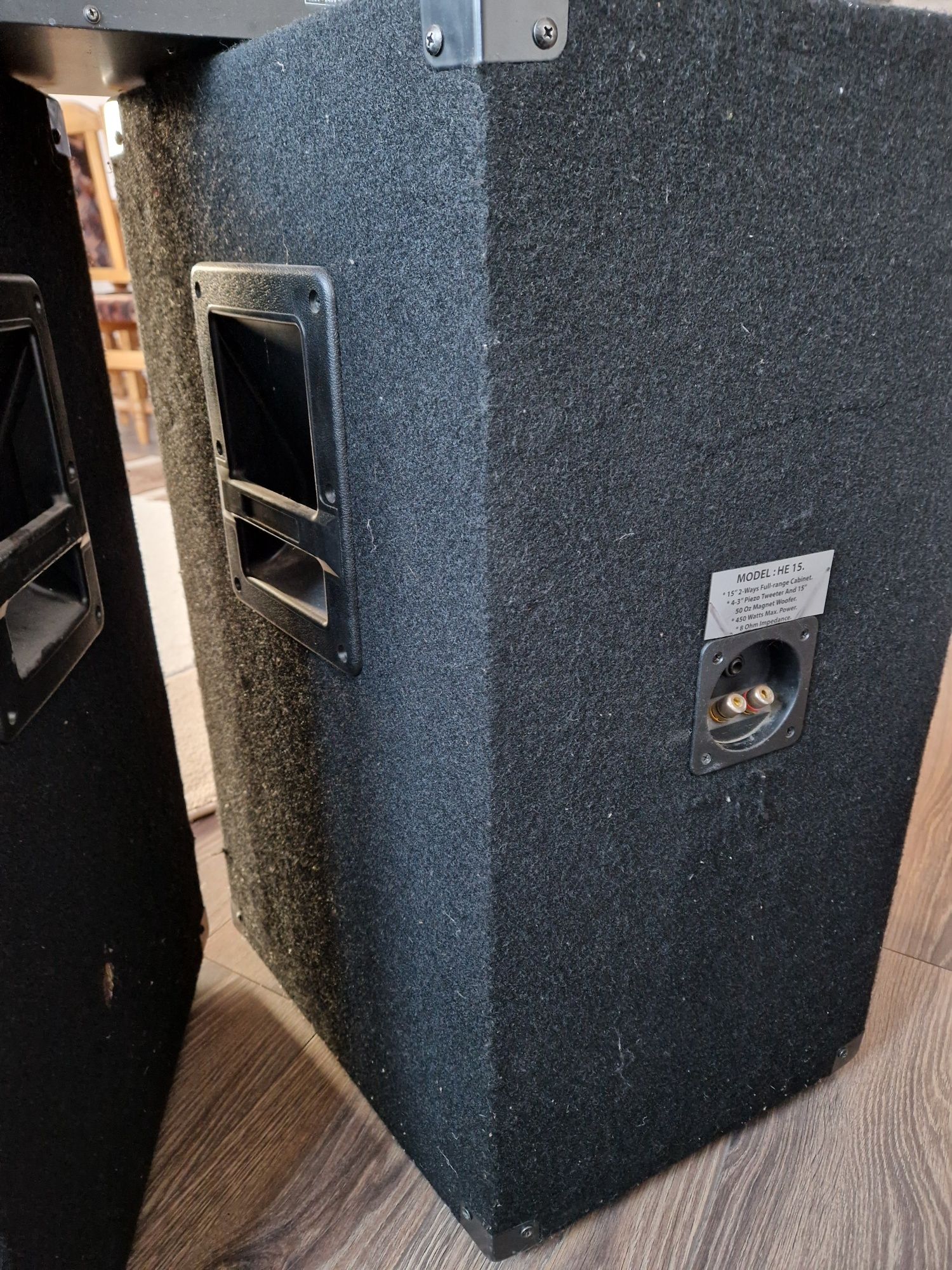 Vând Set Boxe 15" plus statie audio lm600