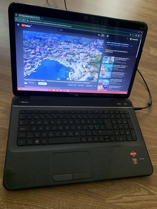 Laptop Hp g7 Display 17,3 led,6gb ram,Windows 10,500gb m cu incarcator