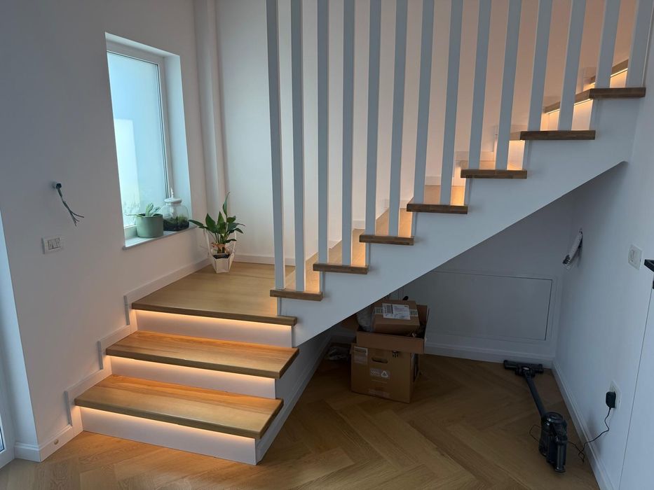 Case de tip duplex, str. 1 Decembrie, la 7 min. de Rond Pacurari