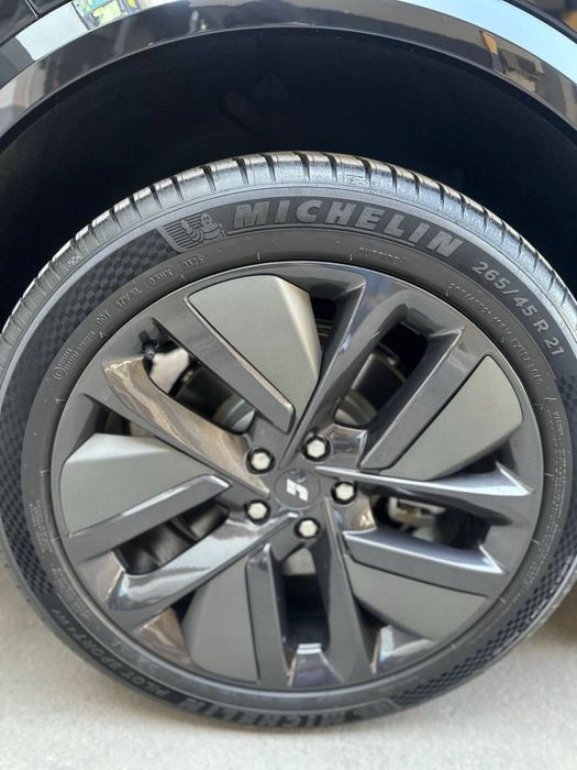 LI 9 Ultra 2025 yil 1,500 km probeg