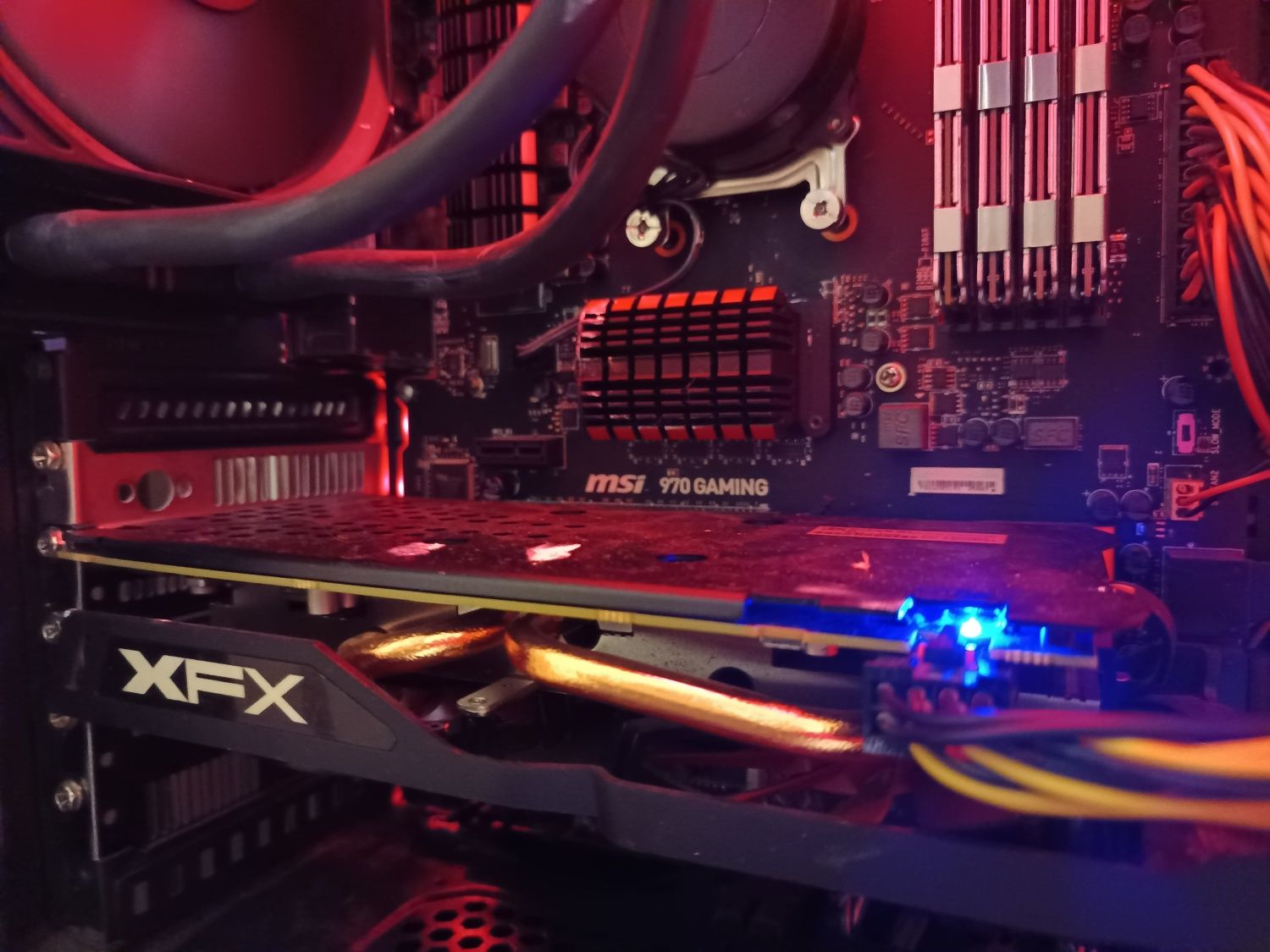 Компютър AMD FX-8320, MSI 970 GAMMING, 32gb DDR3 , AMD RX 570 8GB