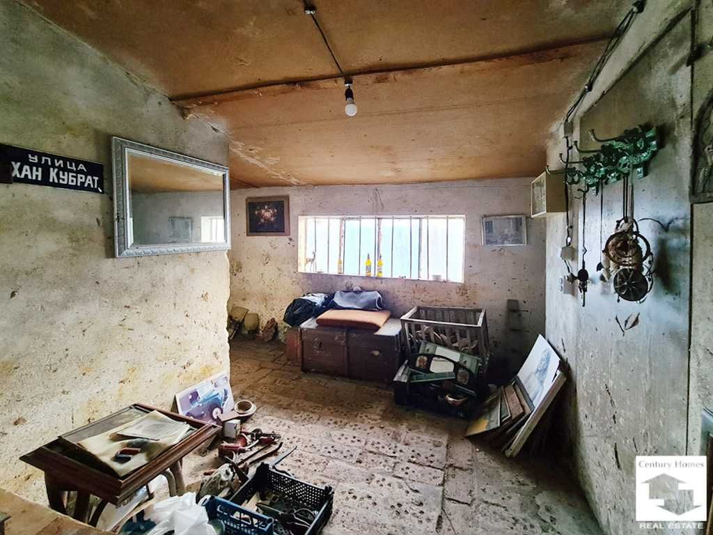 116157 Голям парцел с производствена сграда в гр.Килифарево