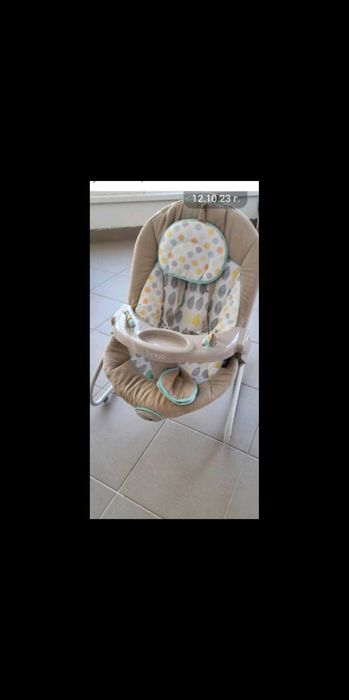 Бебешки шезлонг с опция сън , музика и вибрация