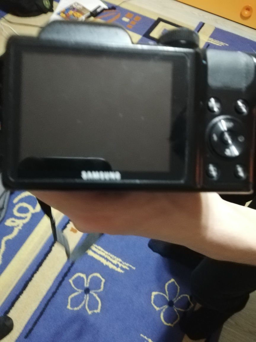 Фотоаппарат самсунг, модель Wb100