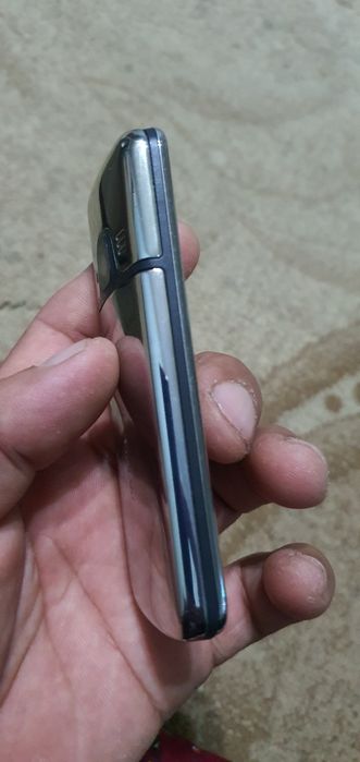 Nokia 67 00 klassik sotiladi