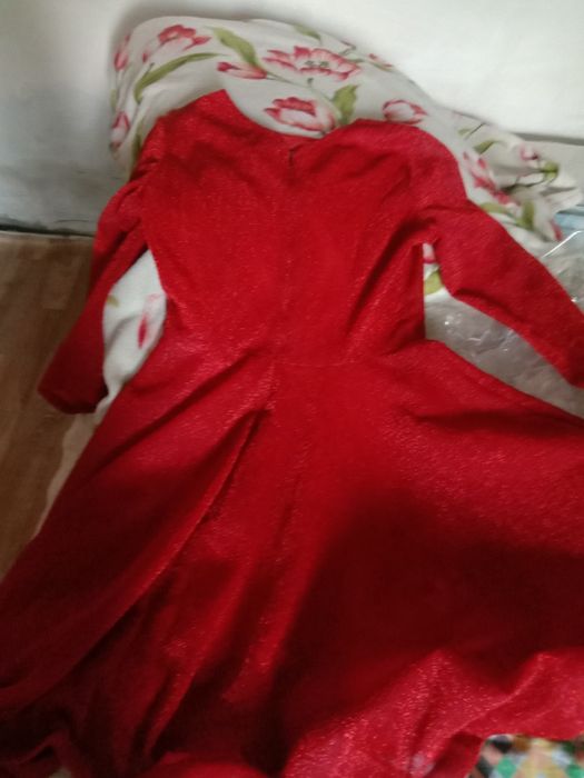 Продам платья хорошие качества