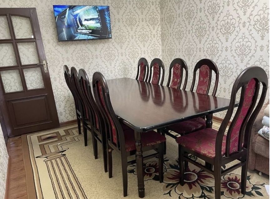 Арзонга стол стул состоянаси яхши