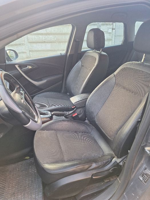 Opel astra j 2.0d automat 2013
