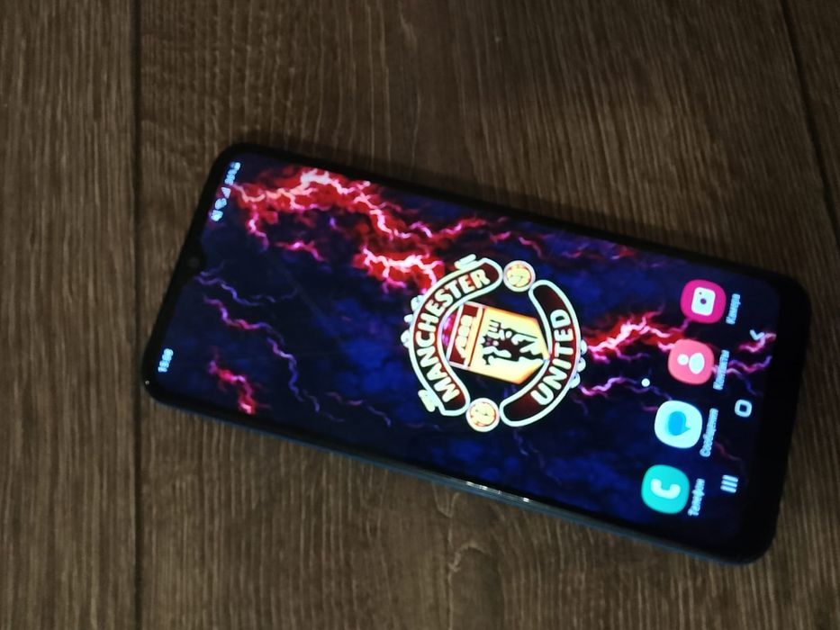 Продам срочно Samsung A03 core