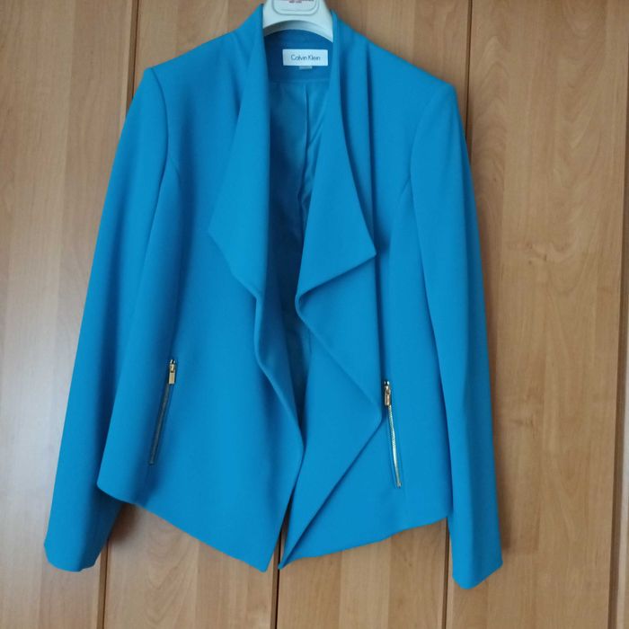 vand taior dama Calvin Klein nou