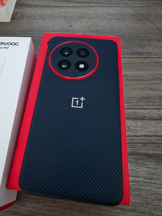 Oneplus 13 512/16 gb ram