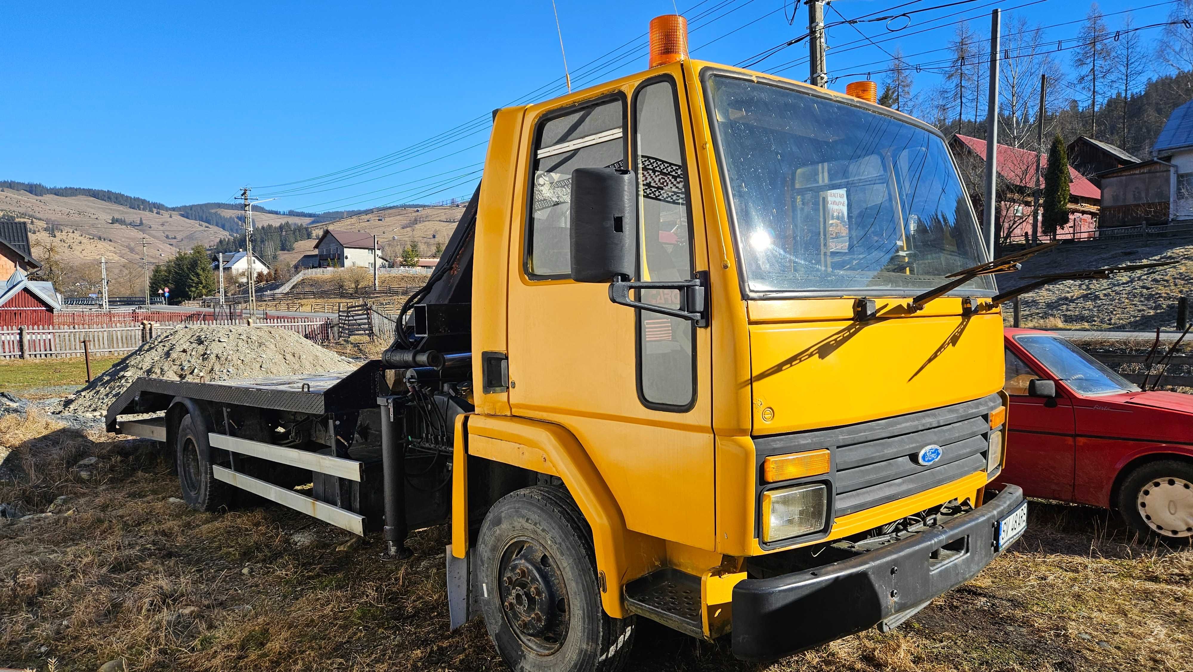 Camion Ford cu brat robust