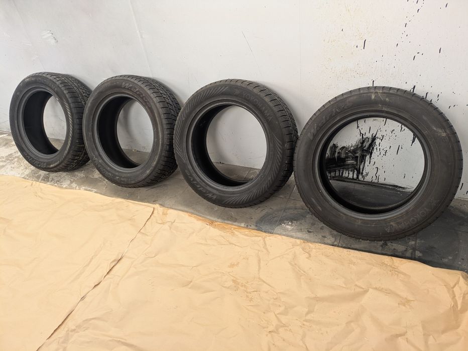 Set 4 anvelope iarna 235 60 R18 Yokohama