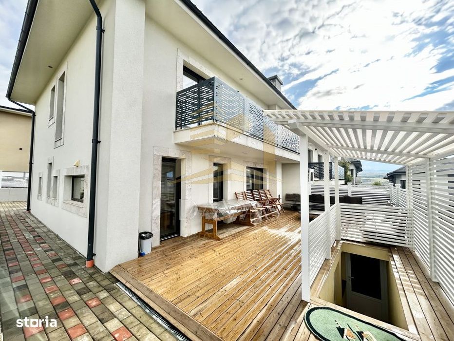 Casa tip duplex 5 camere de inchiriat  | Borhanci | 4 locuri de parcar