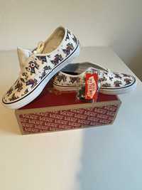 VANS Authentic Editie Speciala "Skating Wolf"