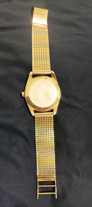 Часы золотые СССР. Почти не носили. 43.66 гр чистого золота