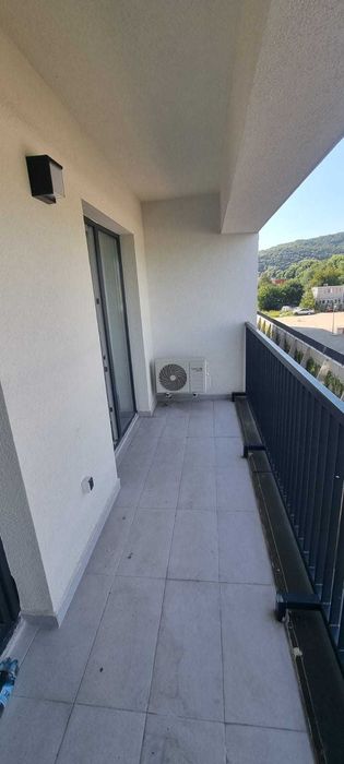 Apartament doua camere de vanzare str.Avram Iancu 344, persoana fizica