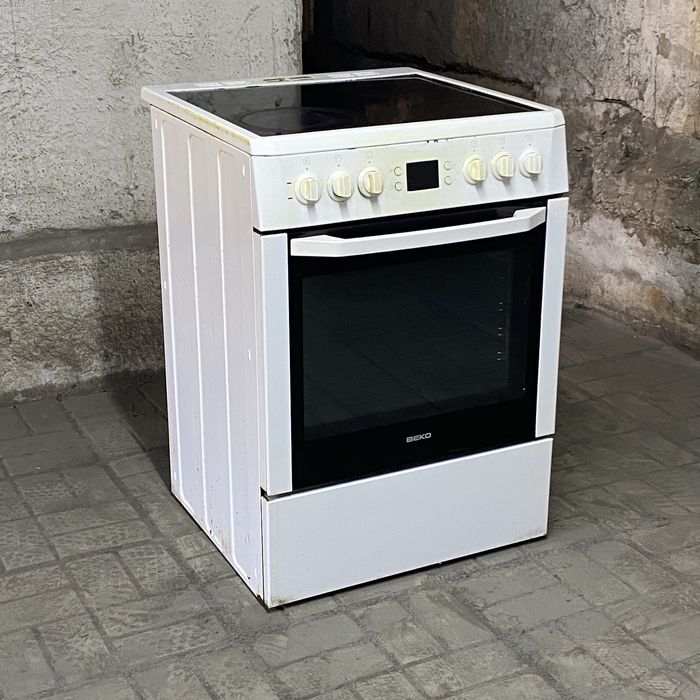 Электроплита Beko — рабочая, в хорошем состоянии