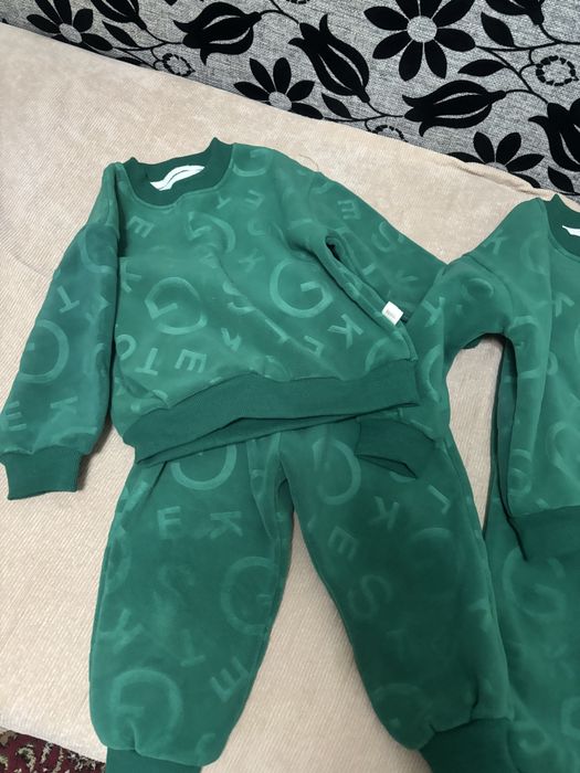 Продам детский костюм