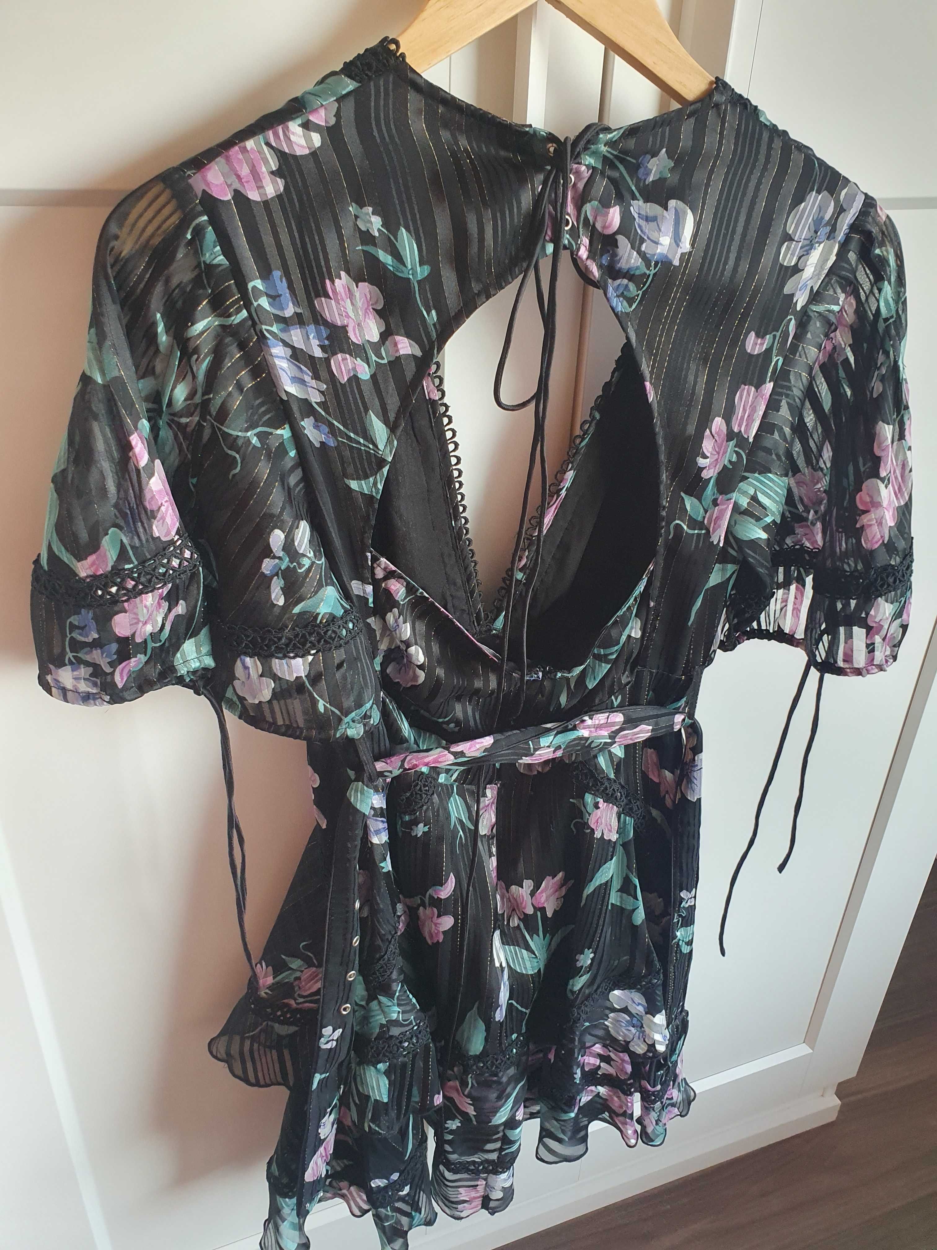 Rochita mini vaporoasa si eleganta de la Asos Design